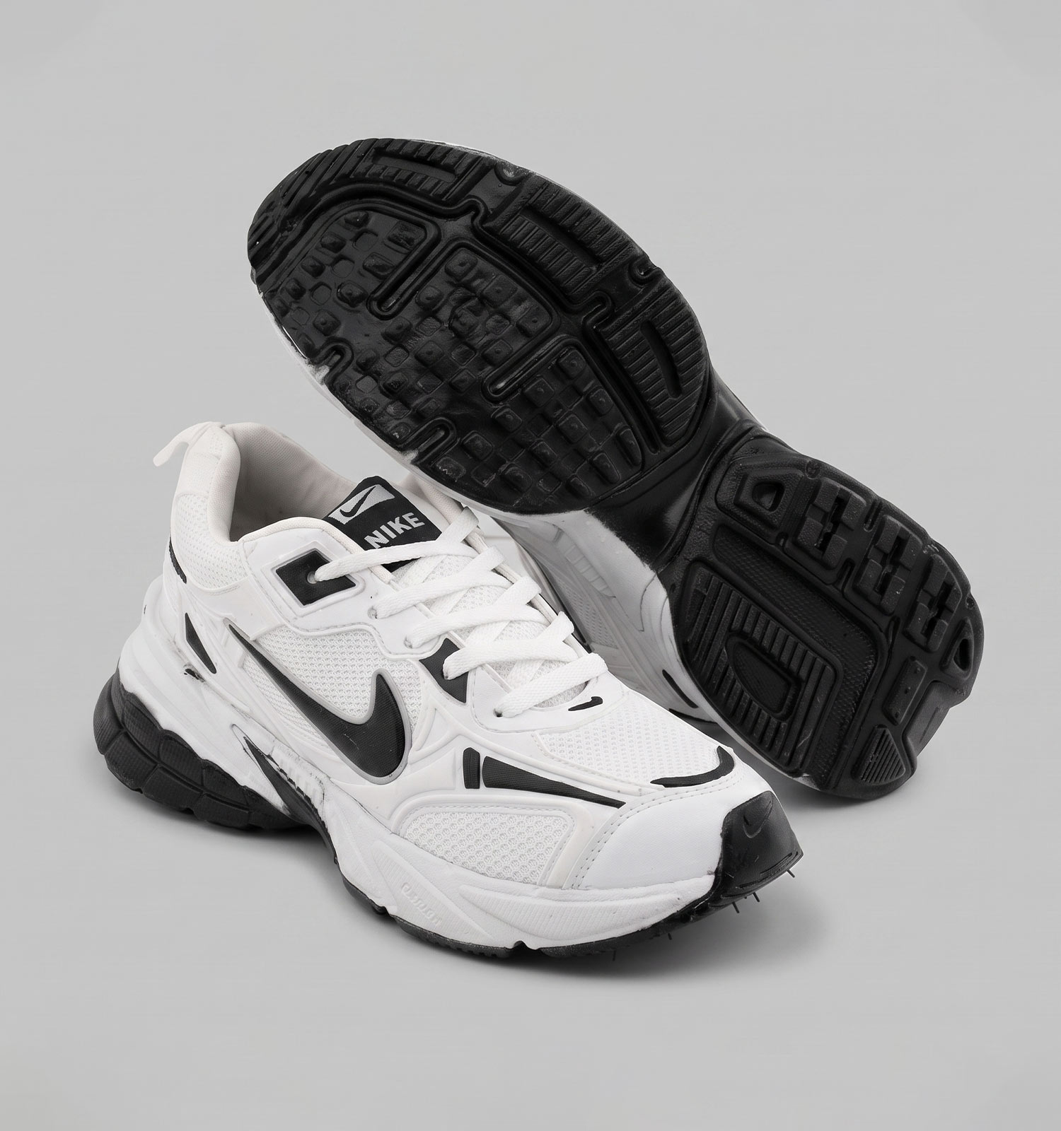 کفش مردانه اسپرت چرم مصنوعی سفید Nike مدل 50712