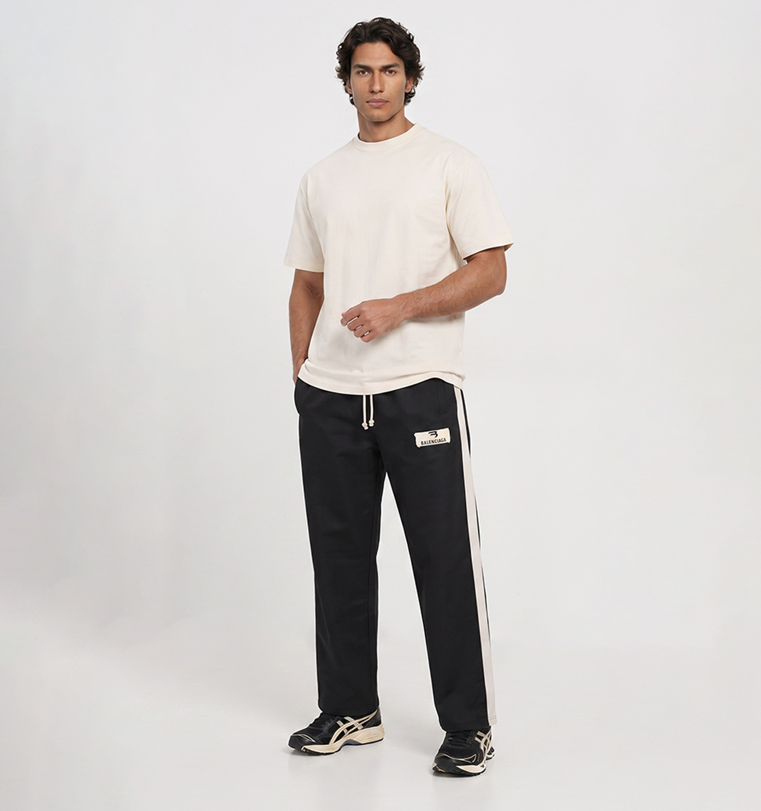 شلوار مردانه نیم بگ ساده بنگال مشکی Balenciaga مدل 50766