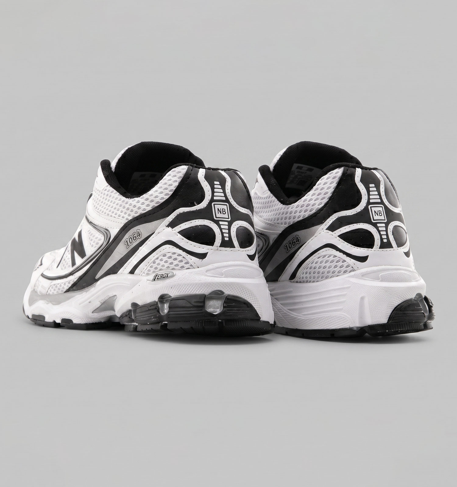 کفش مردانه اسپرت چرم مصنوعی سفید مشکی New Balance مدل 50722