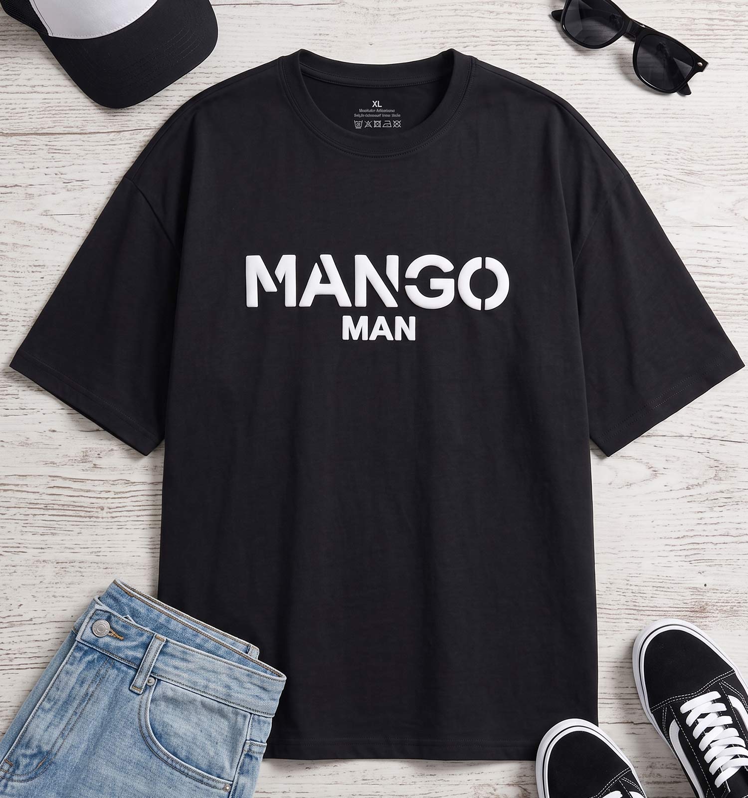 تیشرت یقه گرد مردانه باکسی طرحدار دورس پنبه مشکی Mango مدل 50814