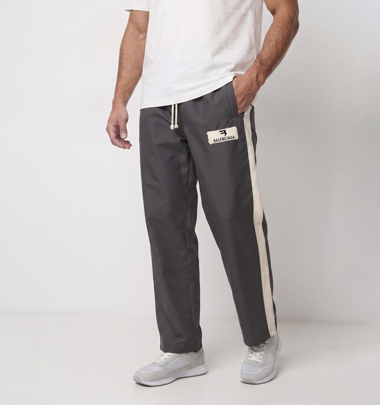 شلوار مردانه نیم بگ ساده بنگال طوسی Balenciaga مدل 50769