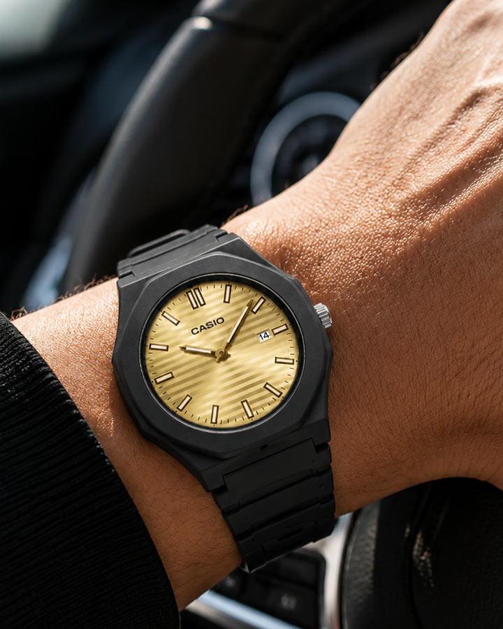ساعت مردانه CASIO مدل Edek صفحه طلایی کد6552