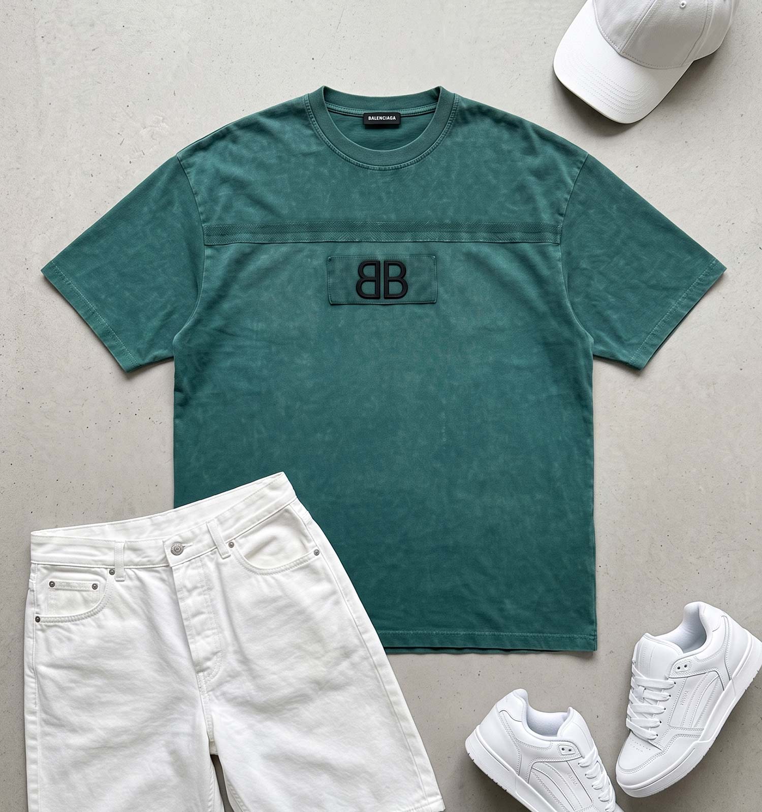 تیشرت یقه گرد مردانه باکسی طرحدار مچینست سبز Balenciaga مدل 50944