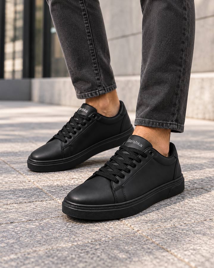 کفش مردانه مدل Bershka تمام مشکی کد6610