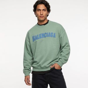 بلوز یقه گرد مردانه باکسی طرحدار سه نخ پنبه سبز Balenciaga مدل 51425