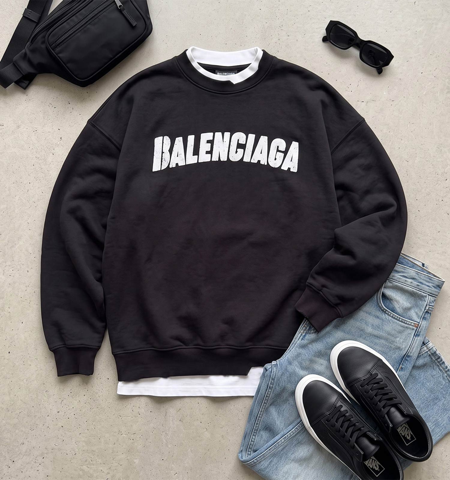 بلوز یقه گرد مردانه باکسی طرحدار سه نخ پنبه مشکی Balenciaga مدل 51424